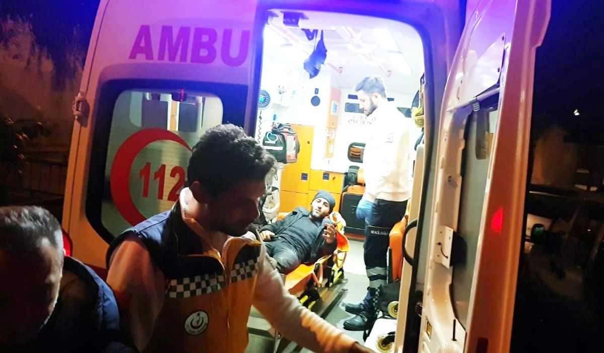 Samsun\'da \'Sevgilime Baktın\' Kavgası: 1 Yaralı