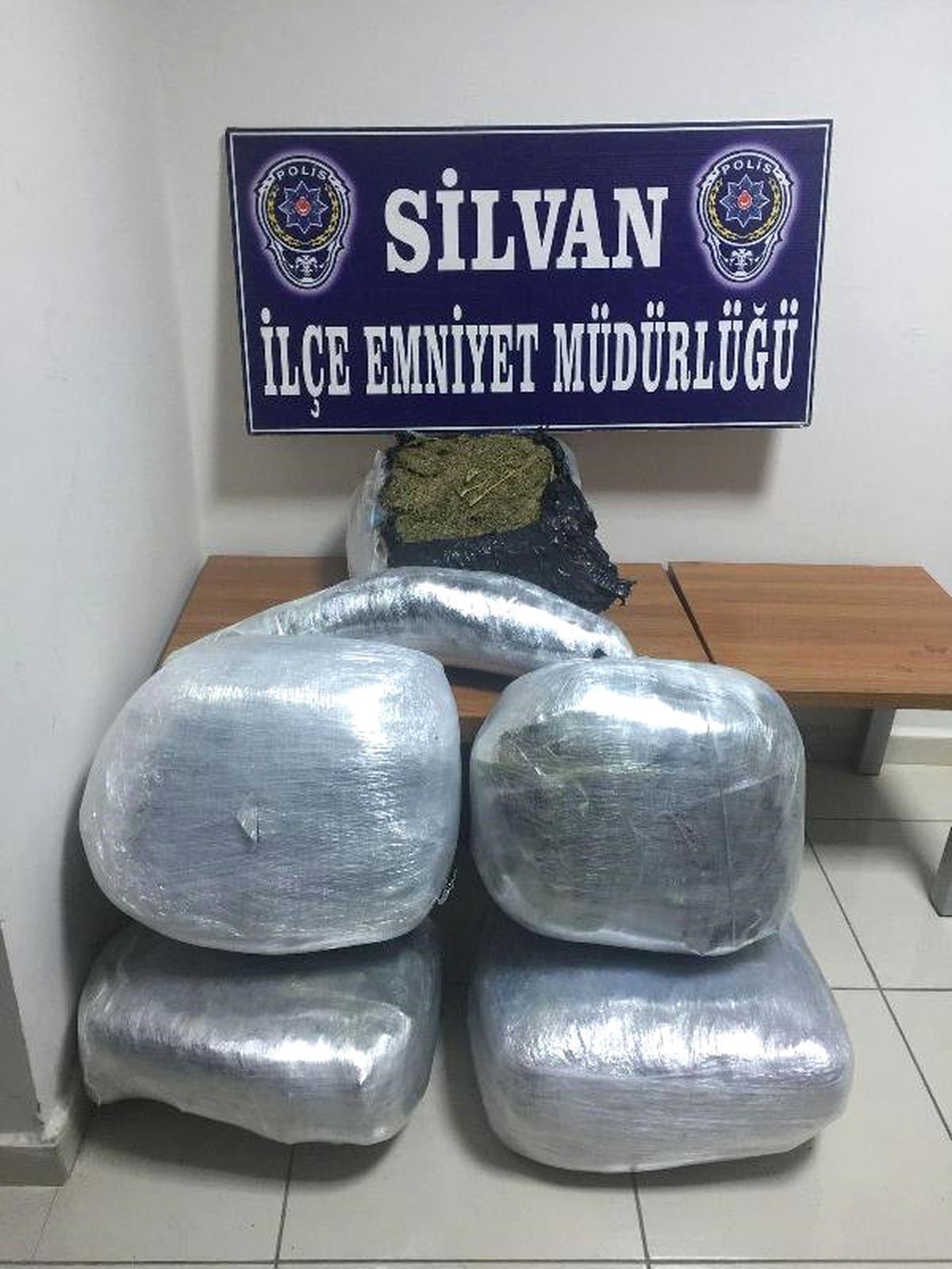 Silvan\'da 50 Kilo Esrar Ele Geçirildi