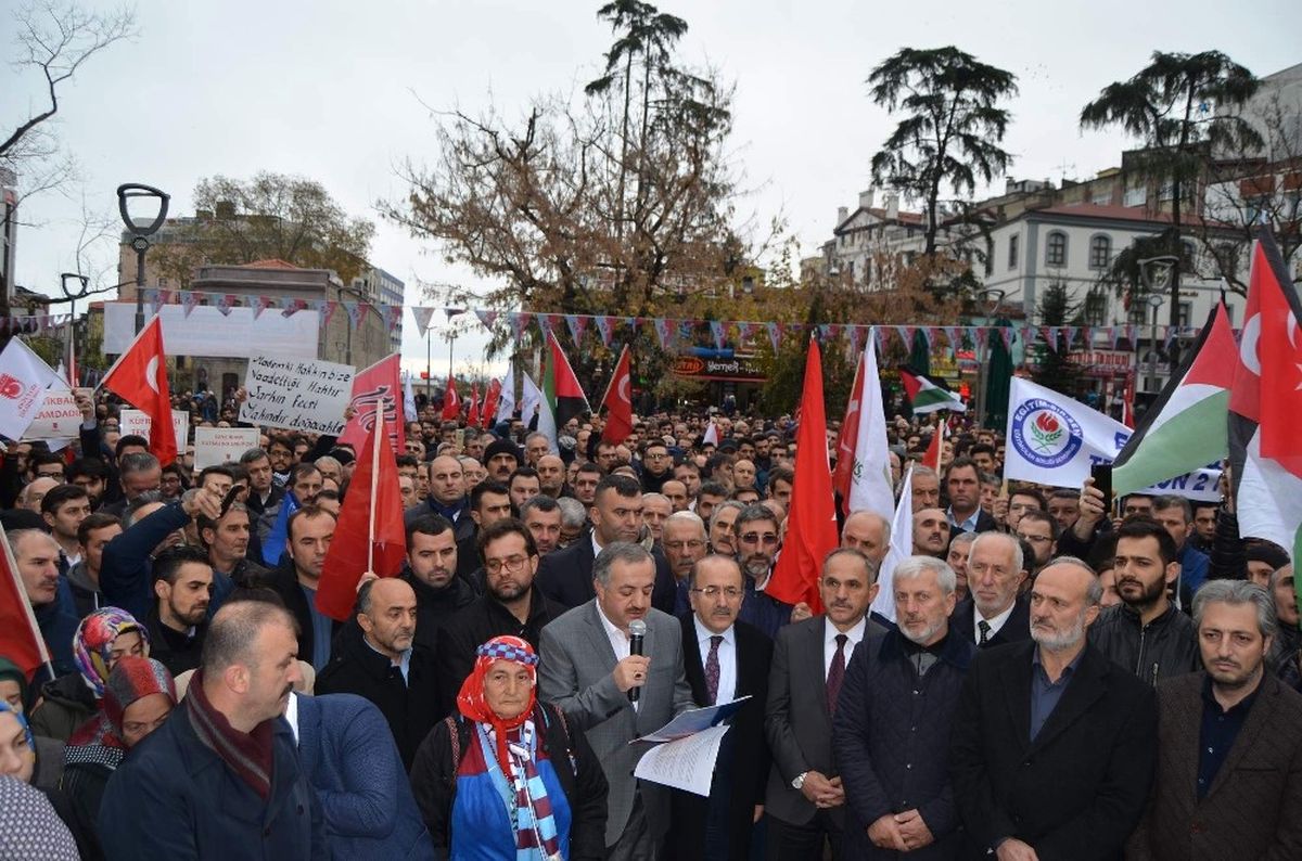 Trabzon\'da Stk\'lardan \'Kudüs\' Protestosu