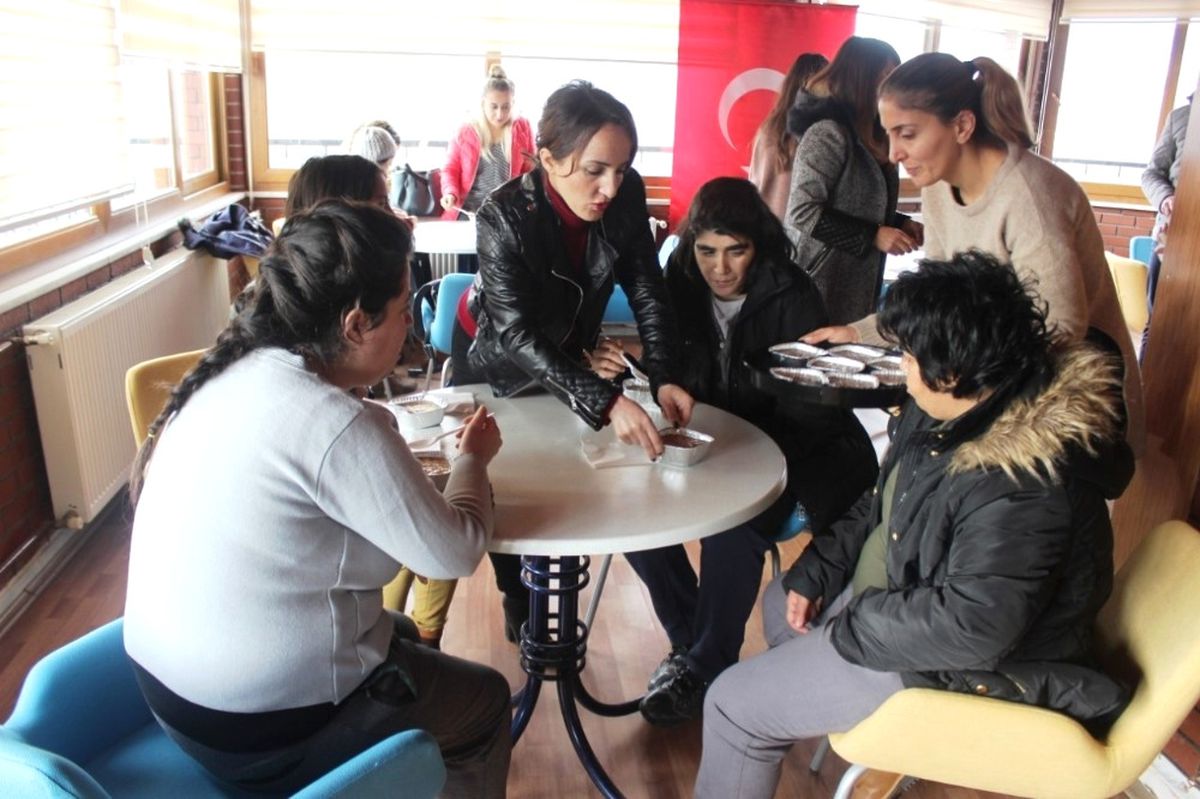 Tunceli\'de Gençler, Engelli Bireylerle Bir Araya Geldi