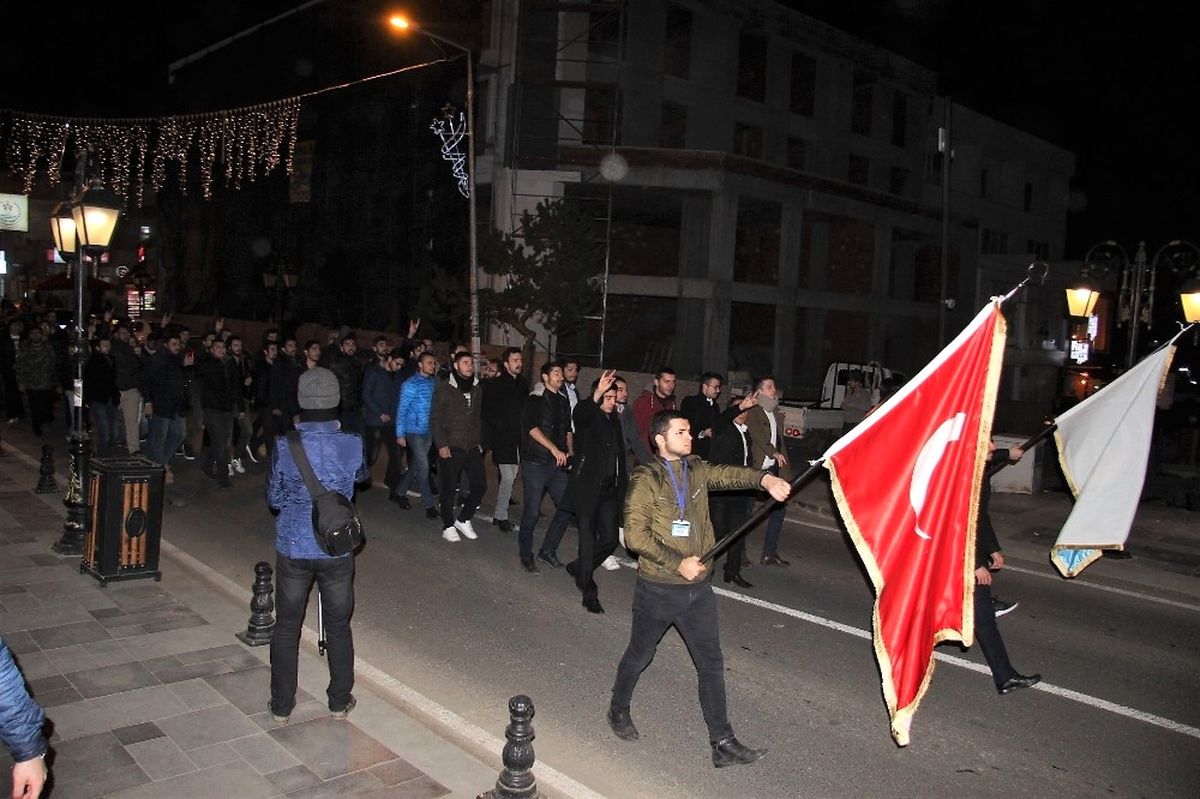 Üniversite Öğrencileri Kudüs İçin Yürüdü
