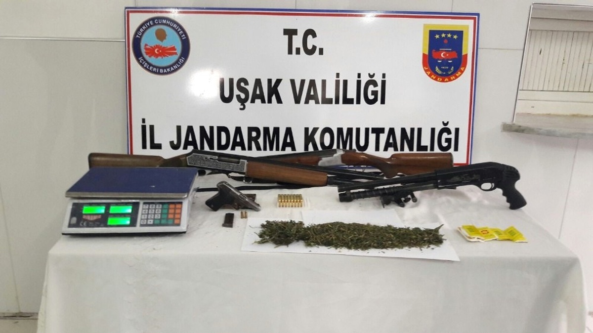 Uşak\'ta Jandarma Uyuşturucu Tacirlerine Göz Açtırmıyor
