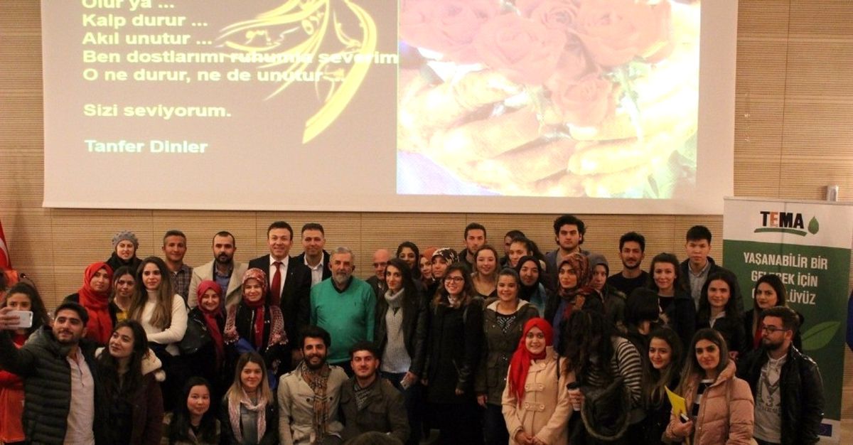 Uşak Üniversitesi\'nde \'Gençlik, Gelecek ve Girişimcilik\' Söyleşisi