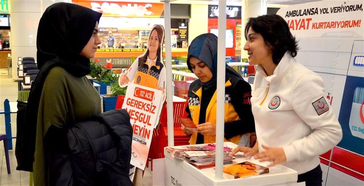 Vatandaşlar \'112\' Konusunda Bilgilendirildi