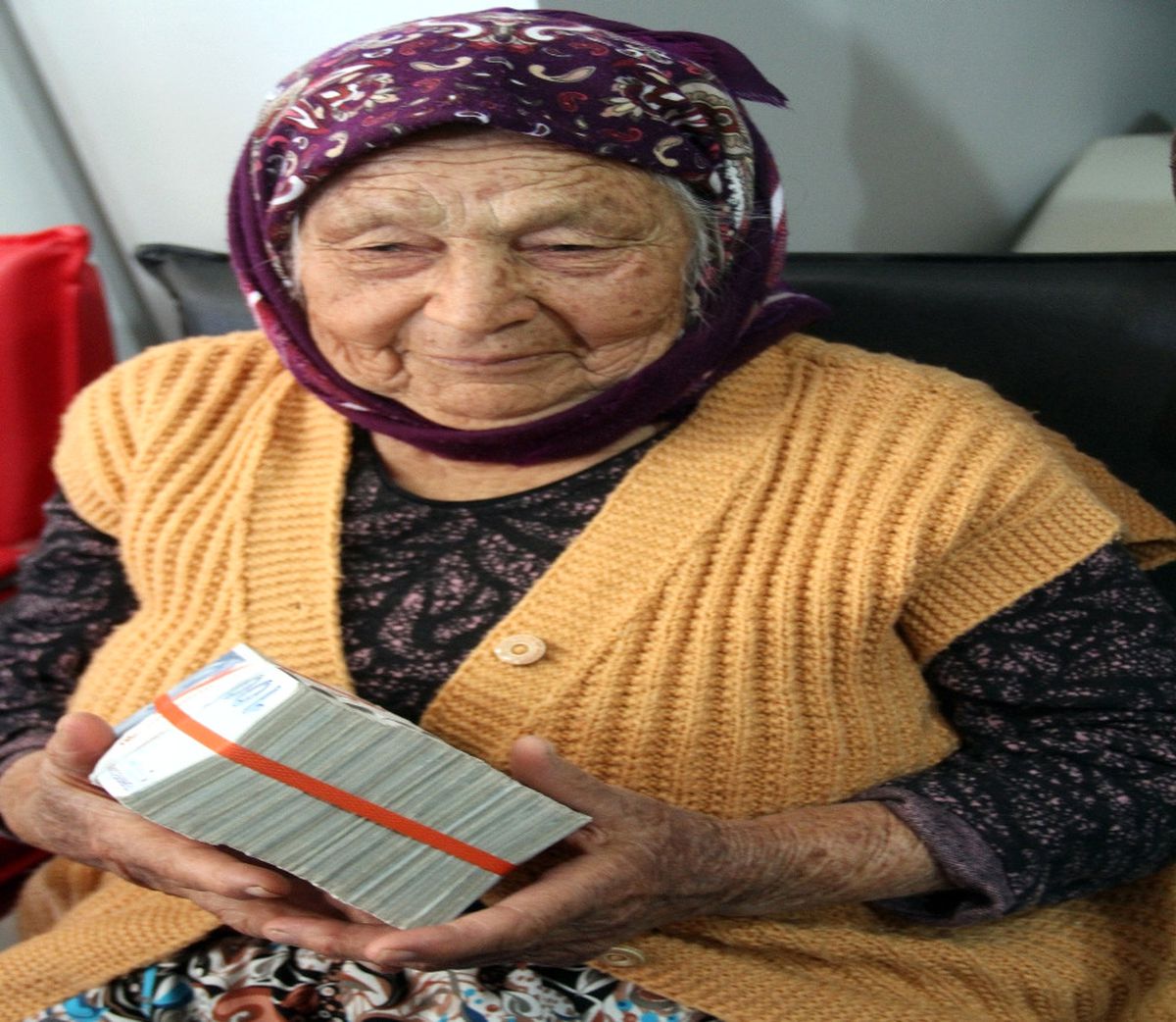 100 Yıl Sonra Gelen Miras Sevindirdi