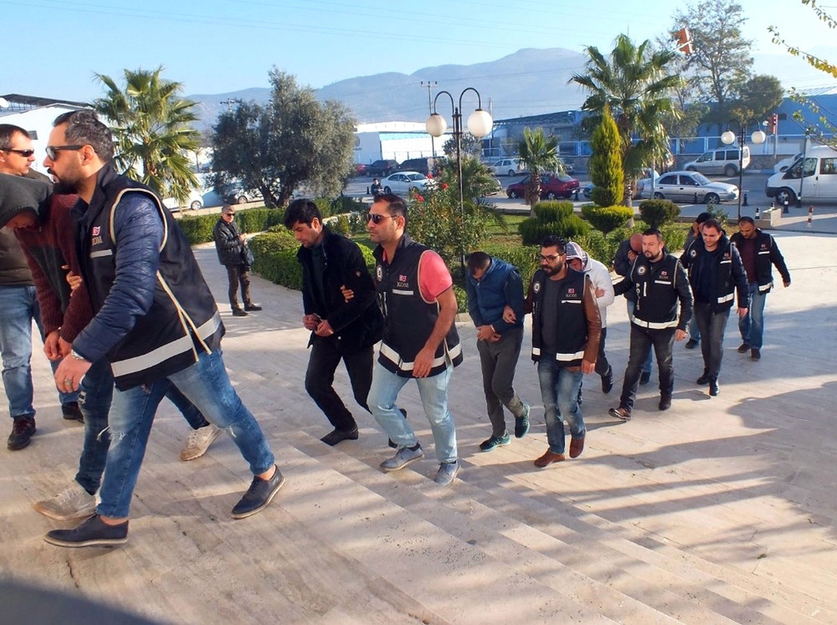 122 Kilo Esrarla Yakalanan 7 Kişi Adliyeye Sevk Edildi