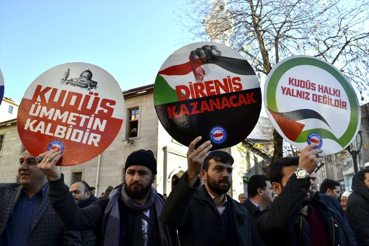 ABD\'nin Kudüs\'ü İsrail\'in Başkenti Olarak Tanımasına Tepkiler