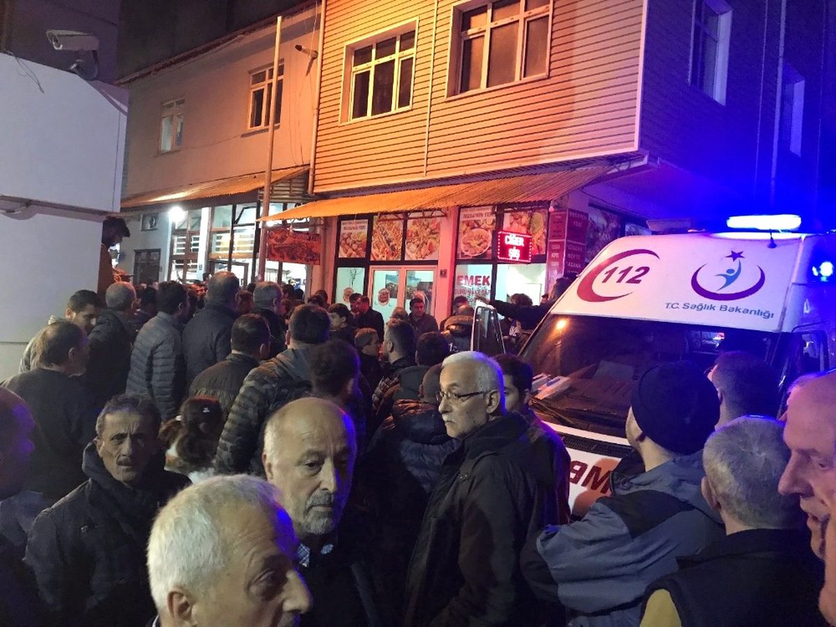 Alaplı\'da 50 Kişilik Grup Kahvehane Bastı: 1 Yaralı