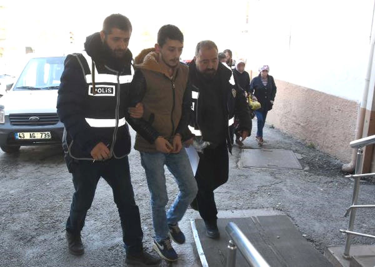 Annesini Rahatsız Eden Kişiyi Pompalı Tüfekle Öldürdü (2)