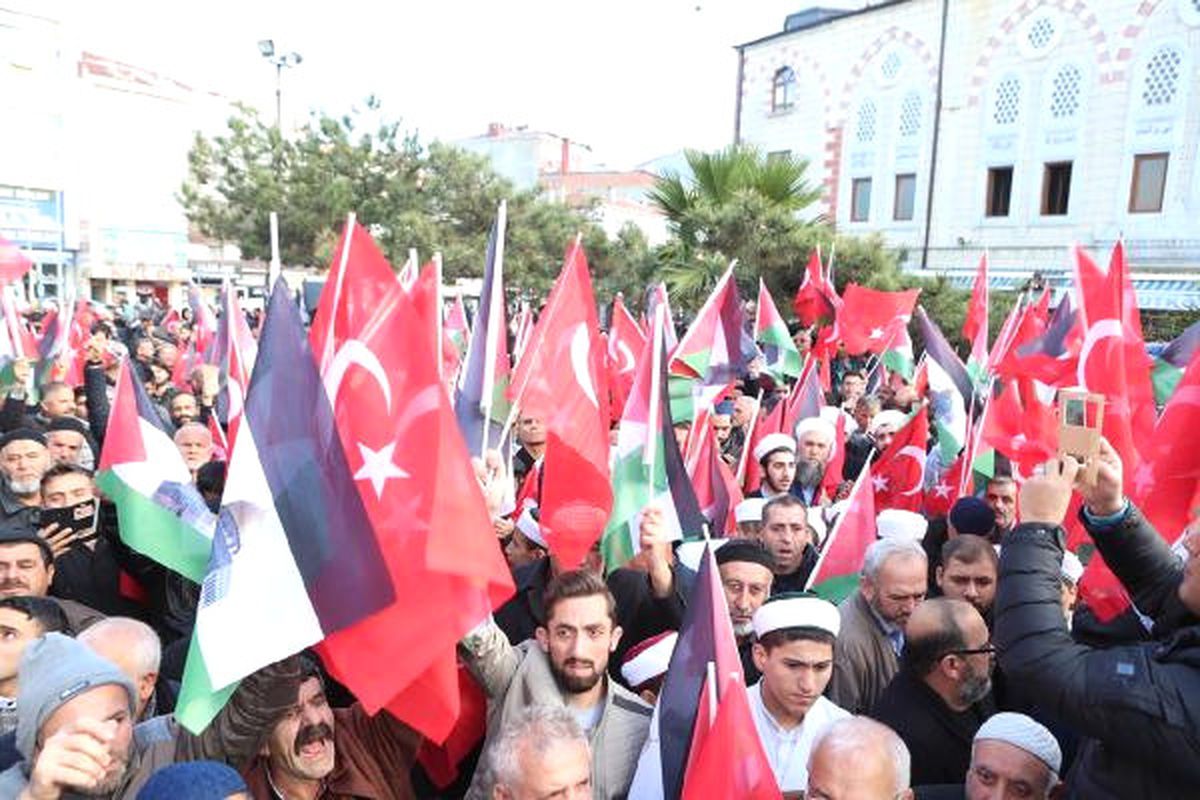 Arnavutköy Kudüs İçin Ayaktaydı