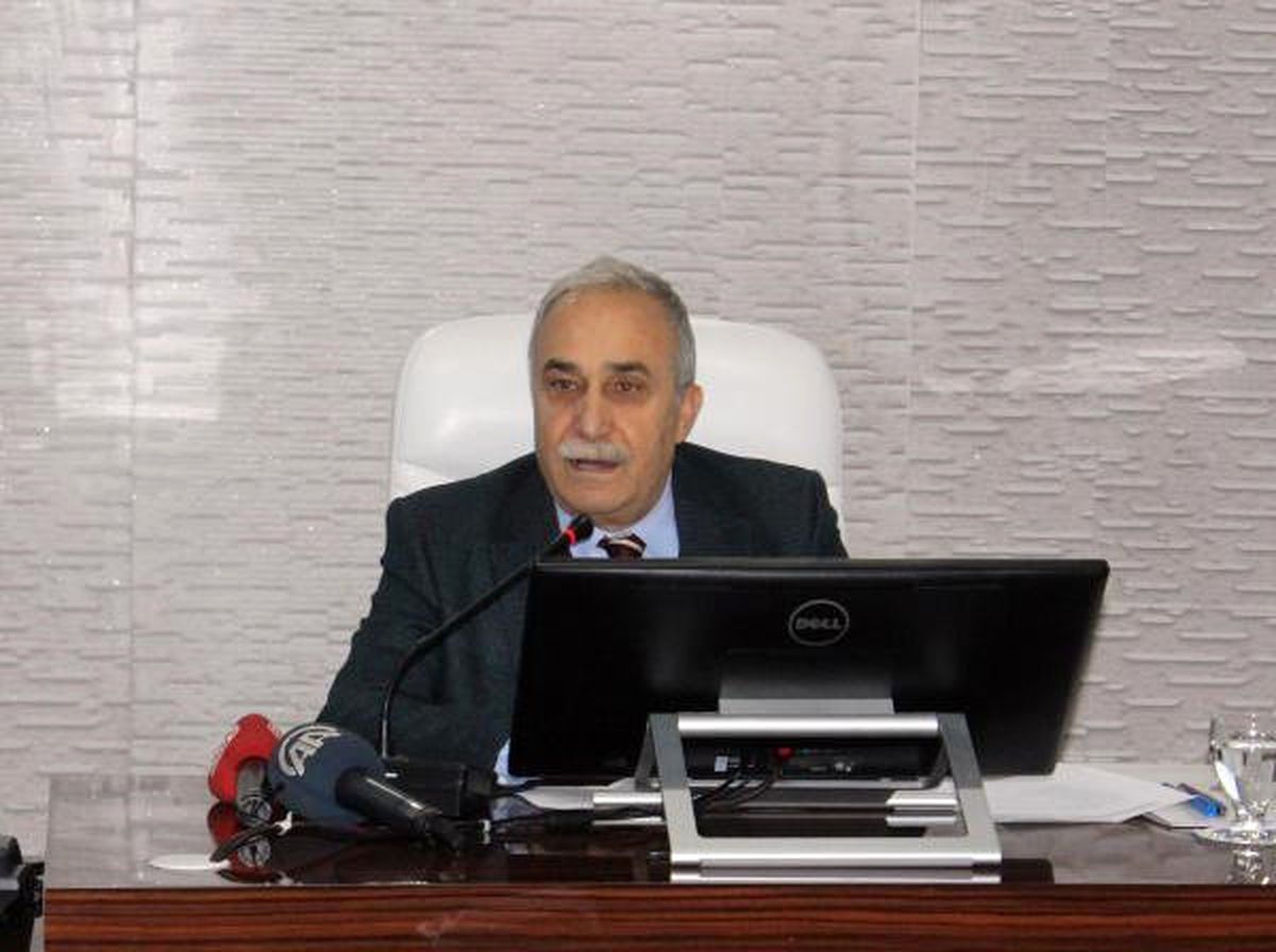 Bakan Fakıbaba\'yı Bekleyen Protokolün Tipide Zor Anları (2)