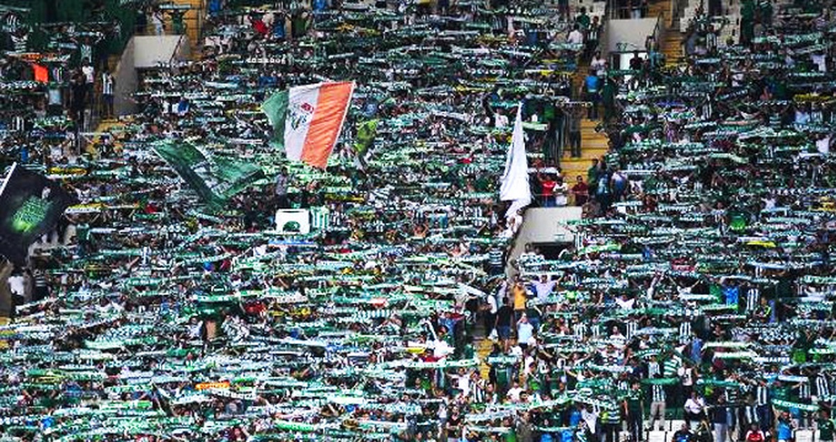 Bursaspor Tribünlerinde Fenerbahçe Maçı Öncesi Çıkan Bayrak Krizi Bitti