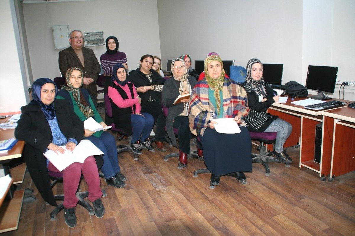 Devrek Hem\'deki Eğitim Kursları Büyük İlgi Görüyor