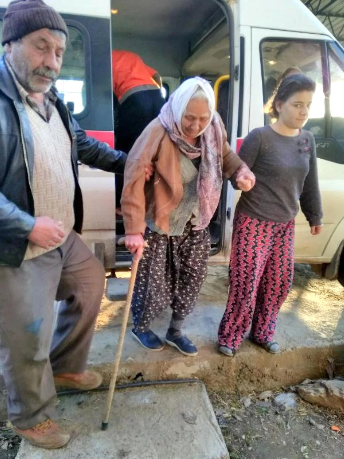 Diyalize Giren Hatice Ninenin Ulaşım Sorunu