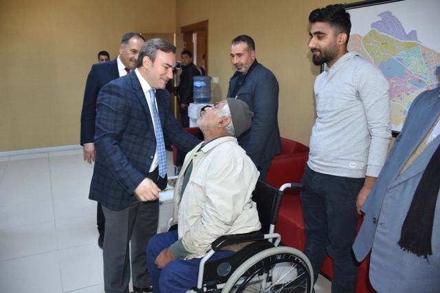 Engellilere Akülü Tekerlekli Sandalye Dağıtıldı Son Dakika