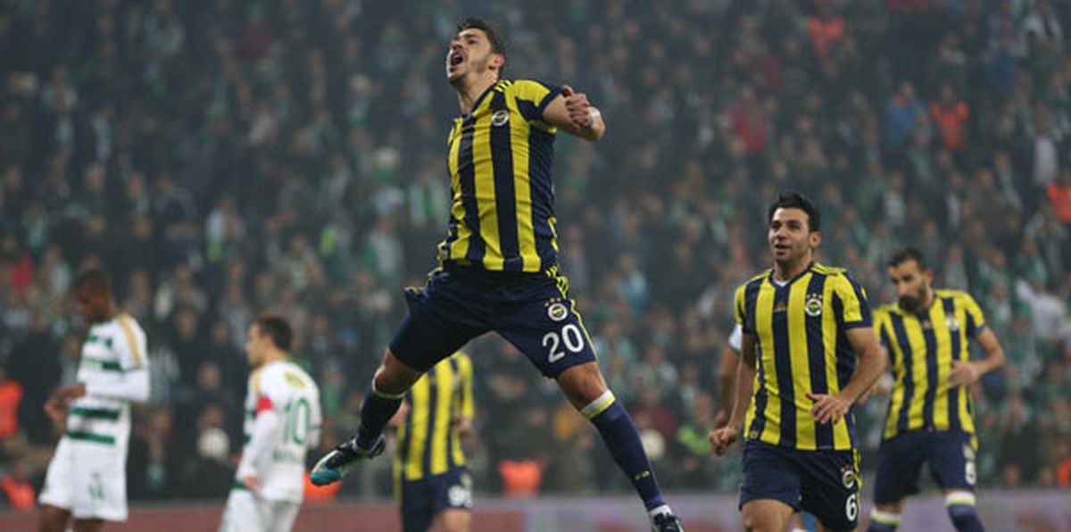 Fenerbahçe\'yi Giuliano Sırtlıyor