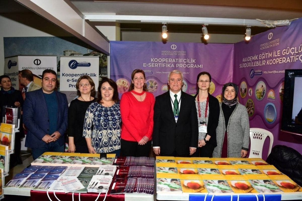 Gümrük ve Ticaret Bakanlığından Anadolu Üniversitesine Ödül