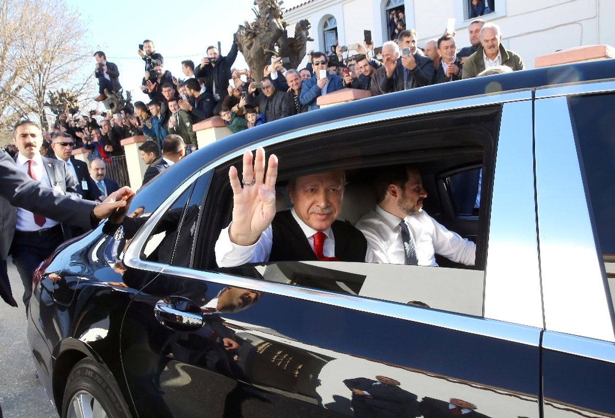 Gümülcine\'de Erdoğan\'a Sevgi Gösterisi
