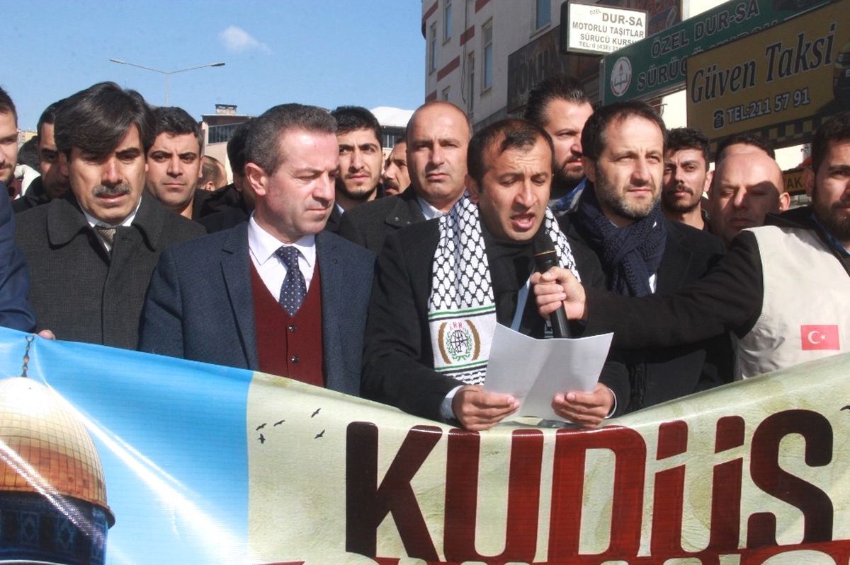 Hakkari\'de ABD\'ye Tepki Protestosu