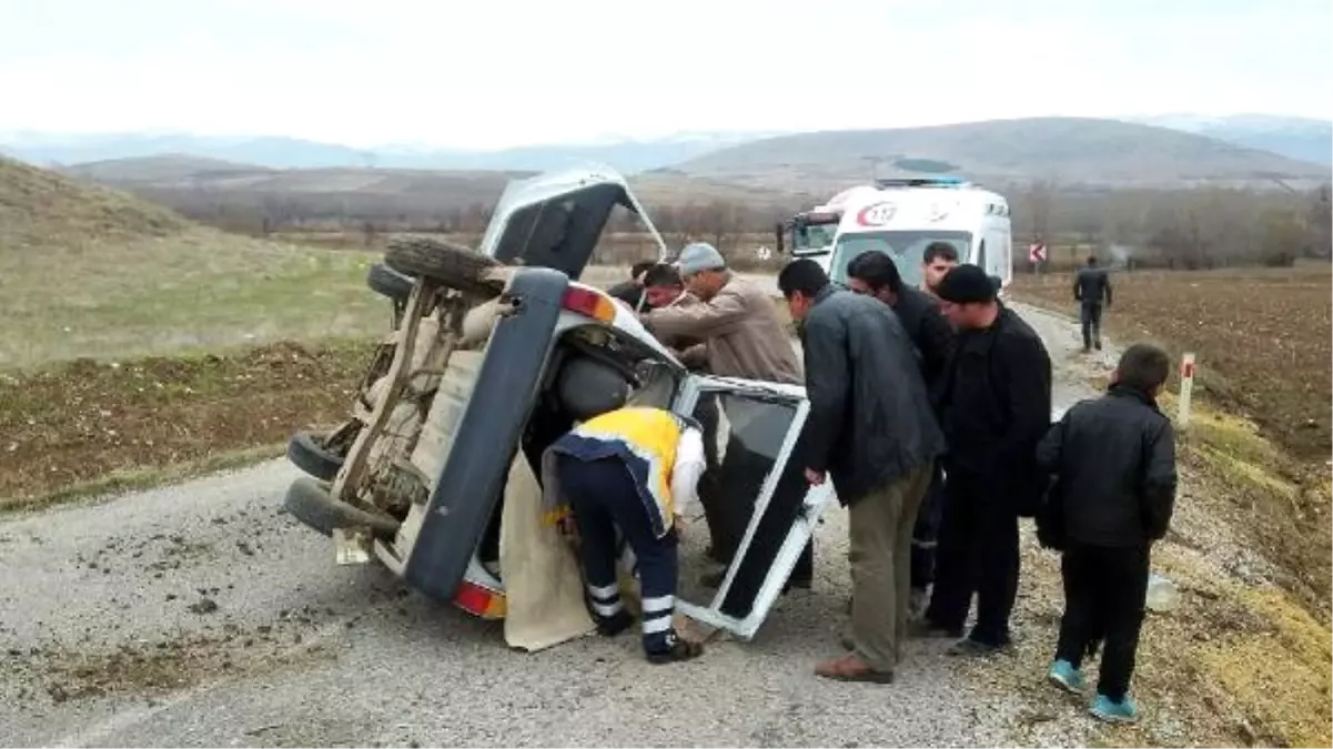 Hasta Ziyaretine Giden Aile Kaza Yaptı: 1 Çocuk Öldü, 5 Yaralı