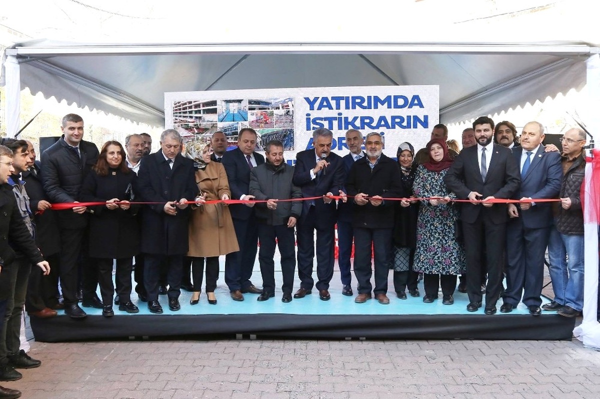 Hayati Yazıcı: "Ortadoğu\'da Yangın Ateşlendi"