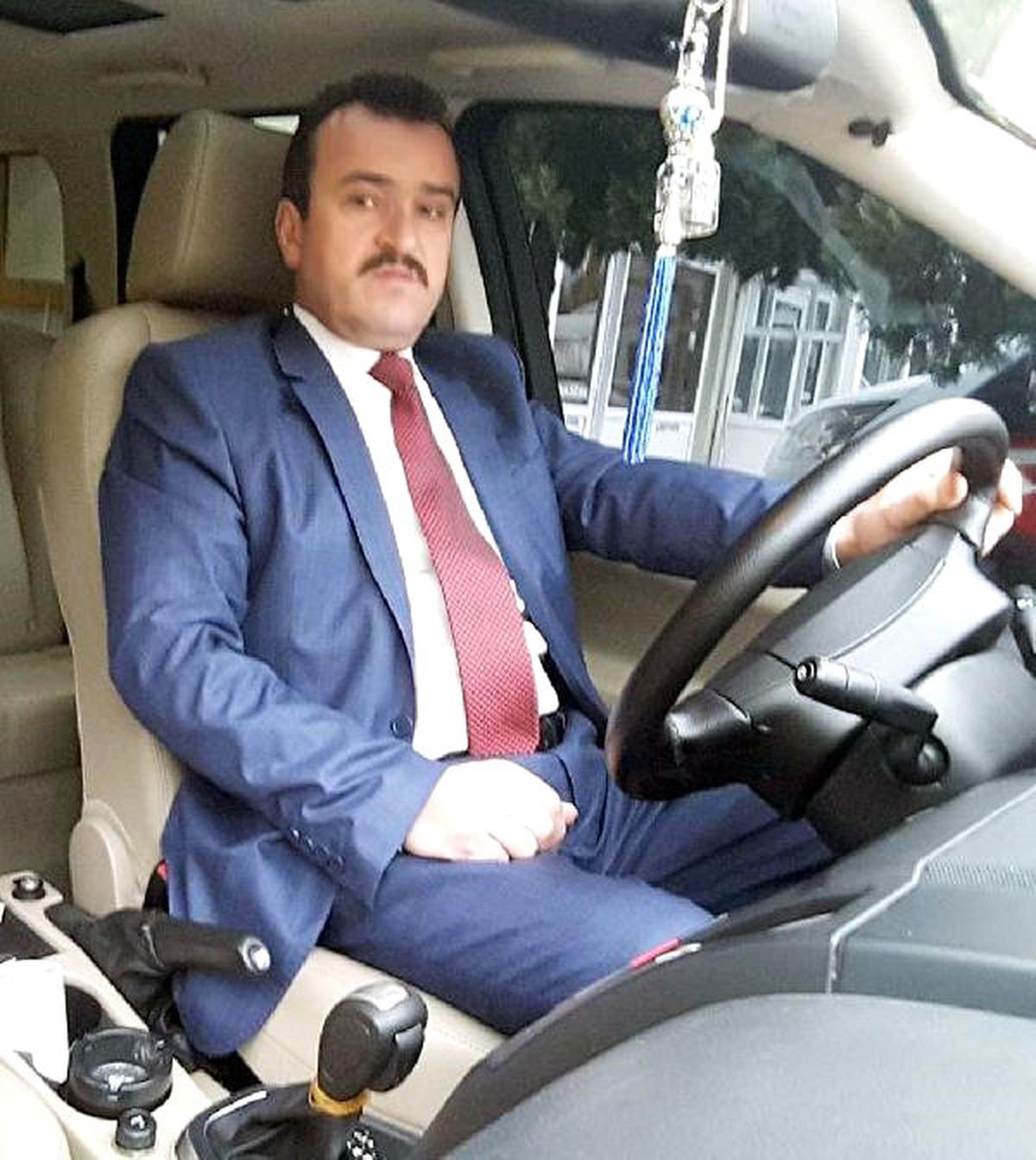 İş Adamı İşyerinde İntihar Etti