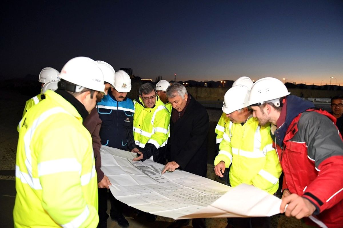 Isparta\'ya, 3.havalimanı Tekniğiyle 96 Metrelik Otogar Kule