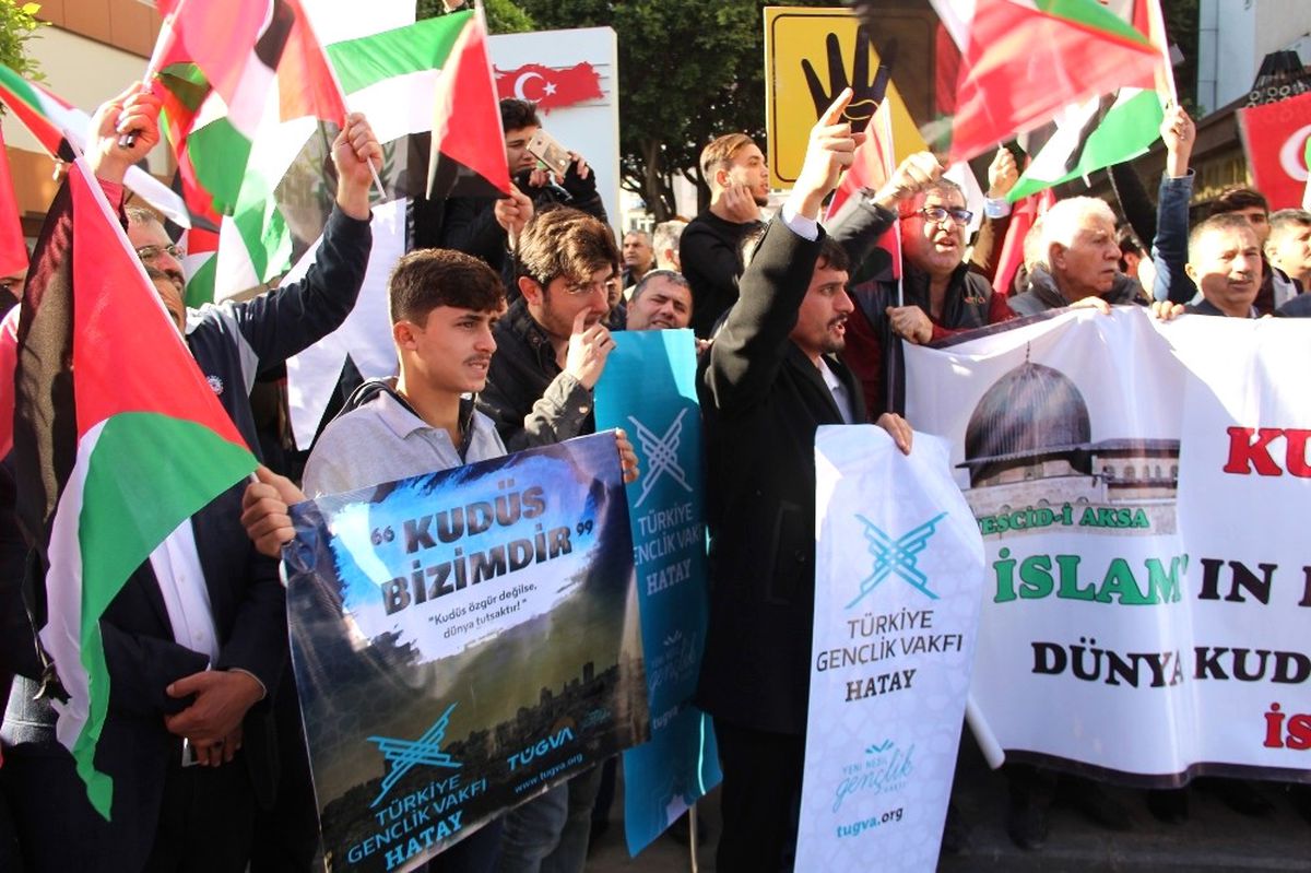 İsrail ve ABD İskenderun\'da Protesto Edildi