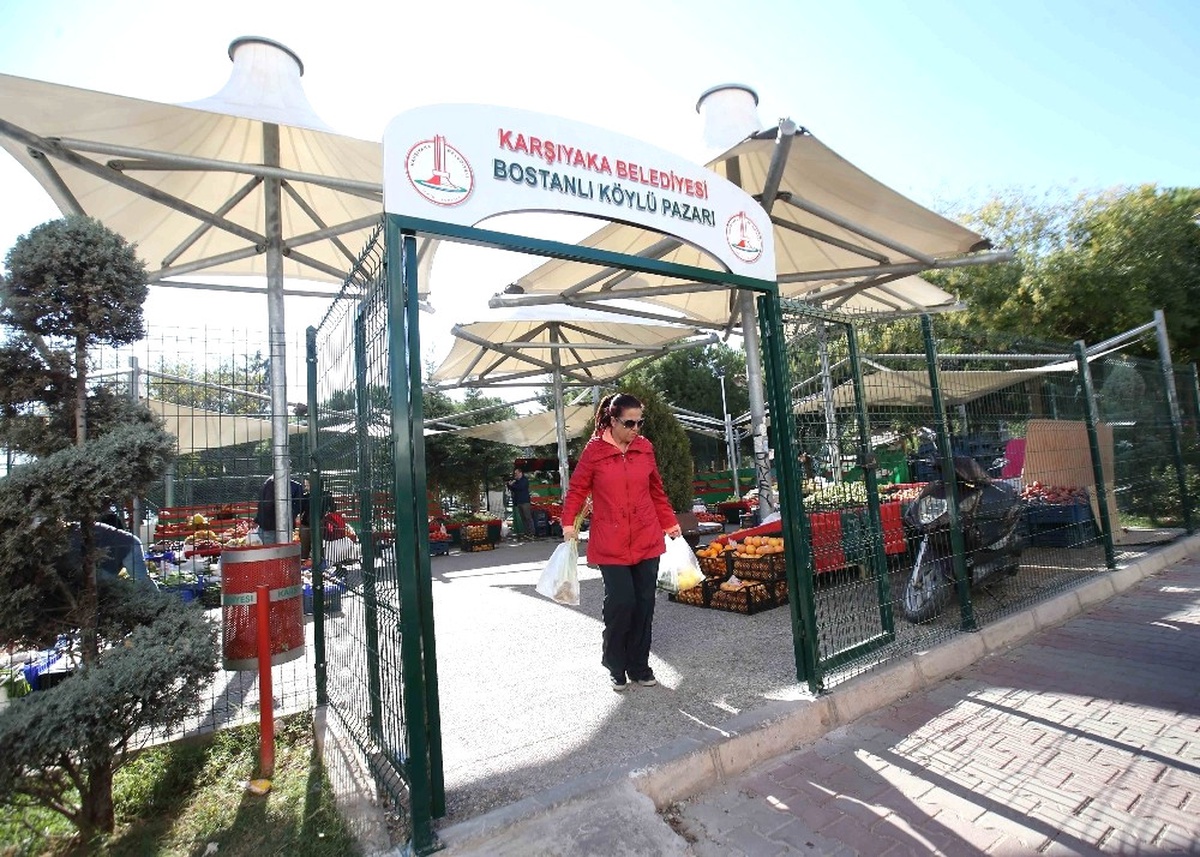 Karşıyaka\'nın \'Köylü Pazarı\' Yenileniyor