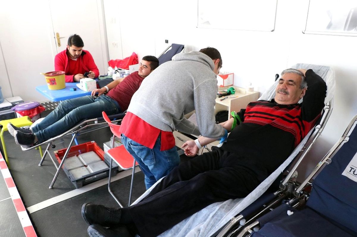 Kızılay İki Haftada Bin Ünite Kan Topladı
