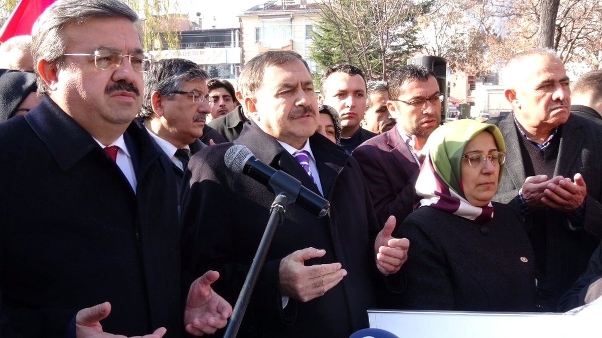 Kudüs Protestosuna Bakan Eroğlu\'ndan Destek