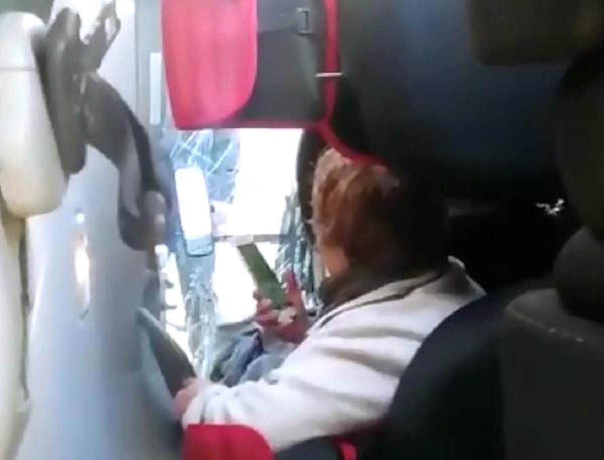 Kurtarılırken Telefonla Yakınlarına Kazayı Haber Verdi