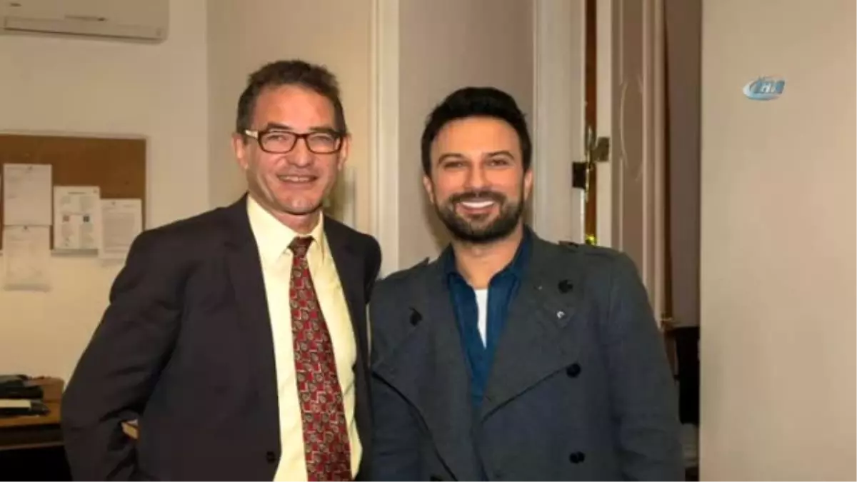 Megastar Tarkan\'a Alman Konsolosluğunda Yoğun İlgi