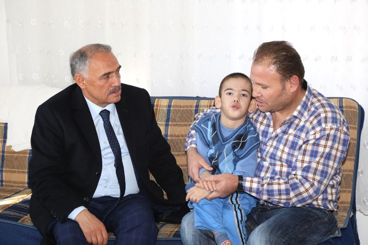 Niğde Belediye Başkanı Rifat Özkan; "Engelli Vatandaşlarımızın Her Zaman Yanındayız"