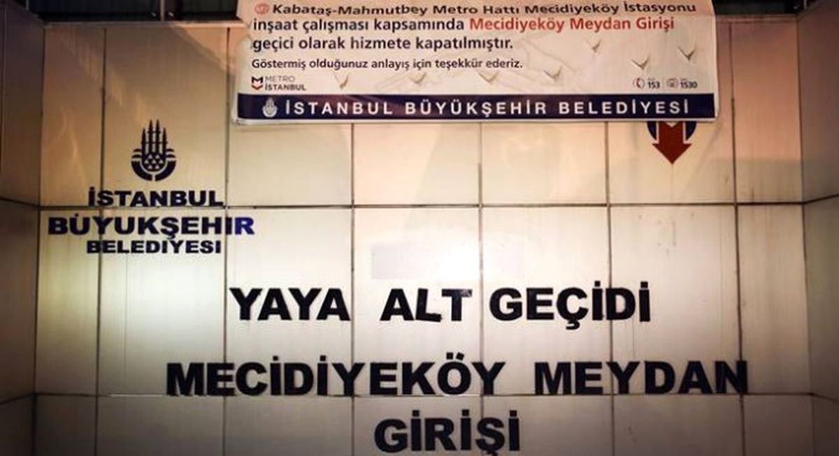 Trump\'ın Adı Tabelalardan Kaldırıldı