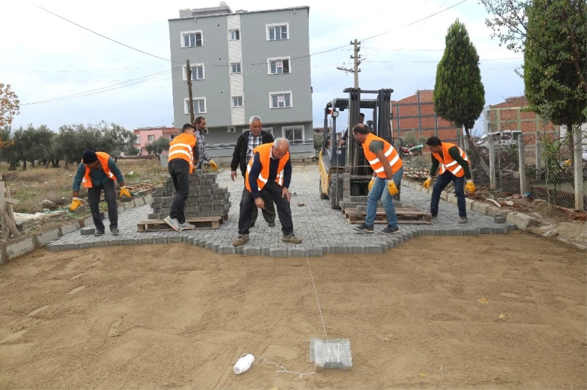 Turgutlu\'da Selvilitepe\'nin Sokakları Yenileniyor