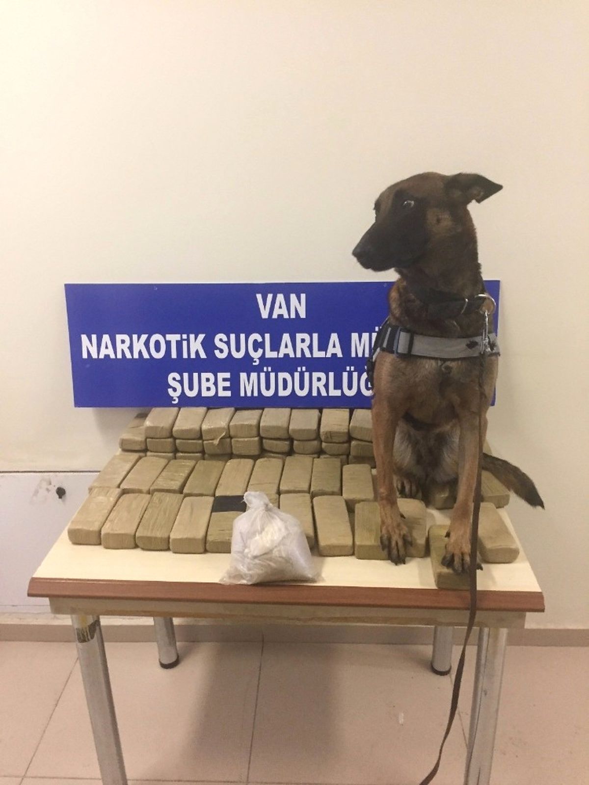 Van\'da 34 Kilo 387 Gram Eroin Ele Geçirildi
