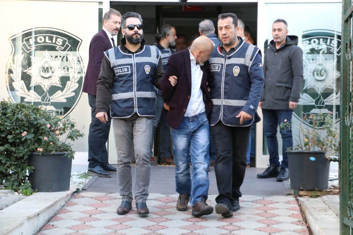 Antalya Merkezli Otomobil Dolandırıcılığına: 7 Tutuklama