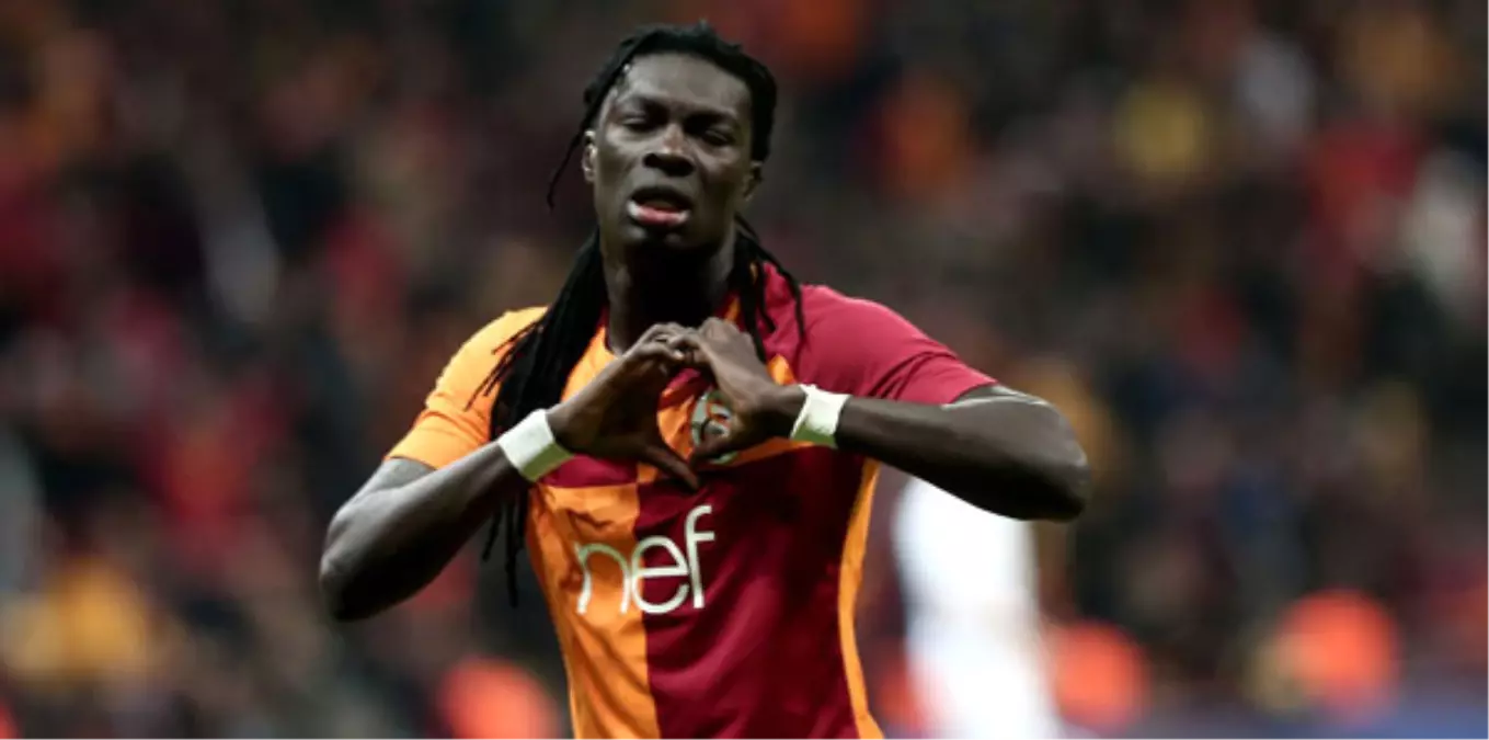 Galatasaray\'da Gomis Kırmızı Kart Gördü!