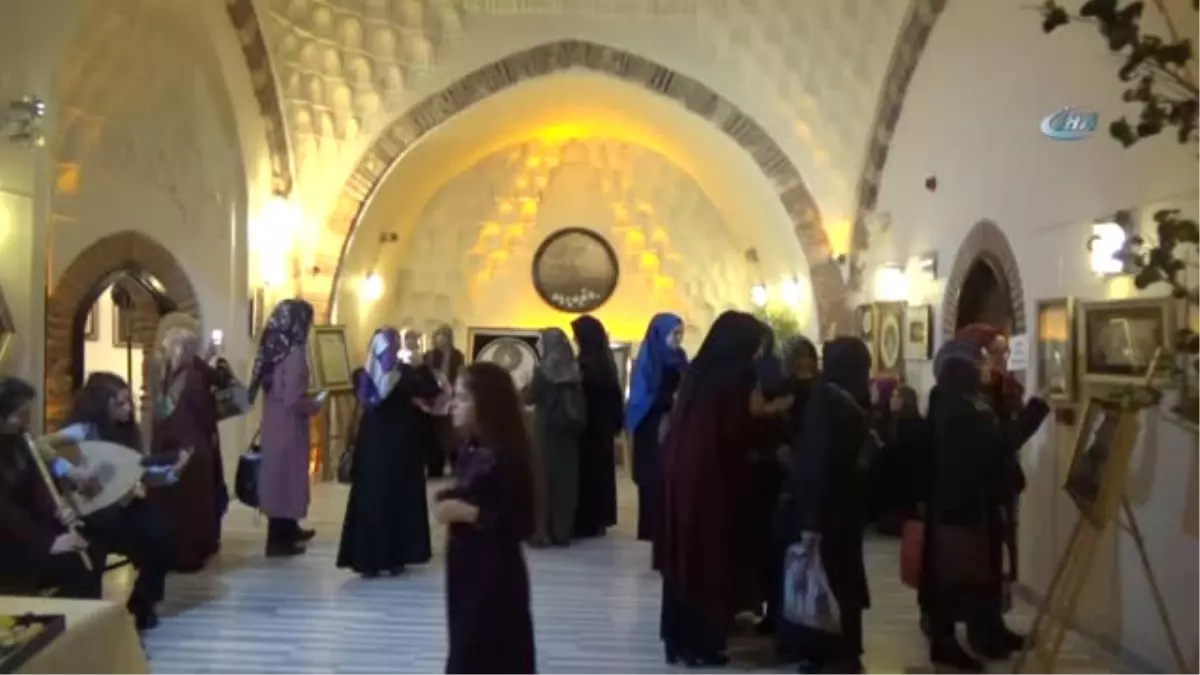 Gelenekten Geleceğe Çizilen Hat Sanatı Sergisi Açıldı