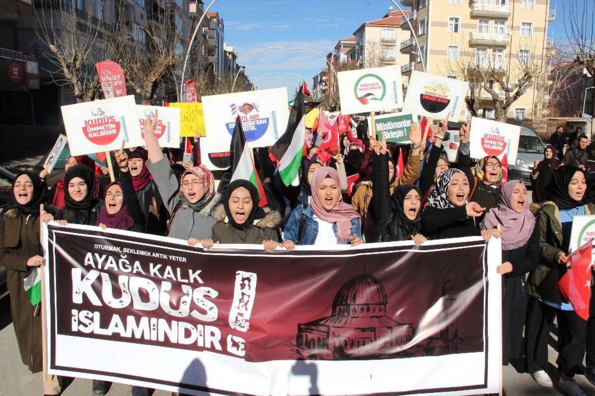 Karaman\'da "Kudüs" İçin Protesto Yürüyüşü Düzenlendi