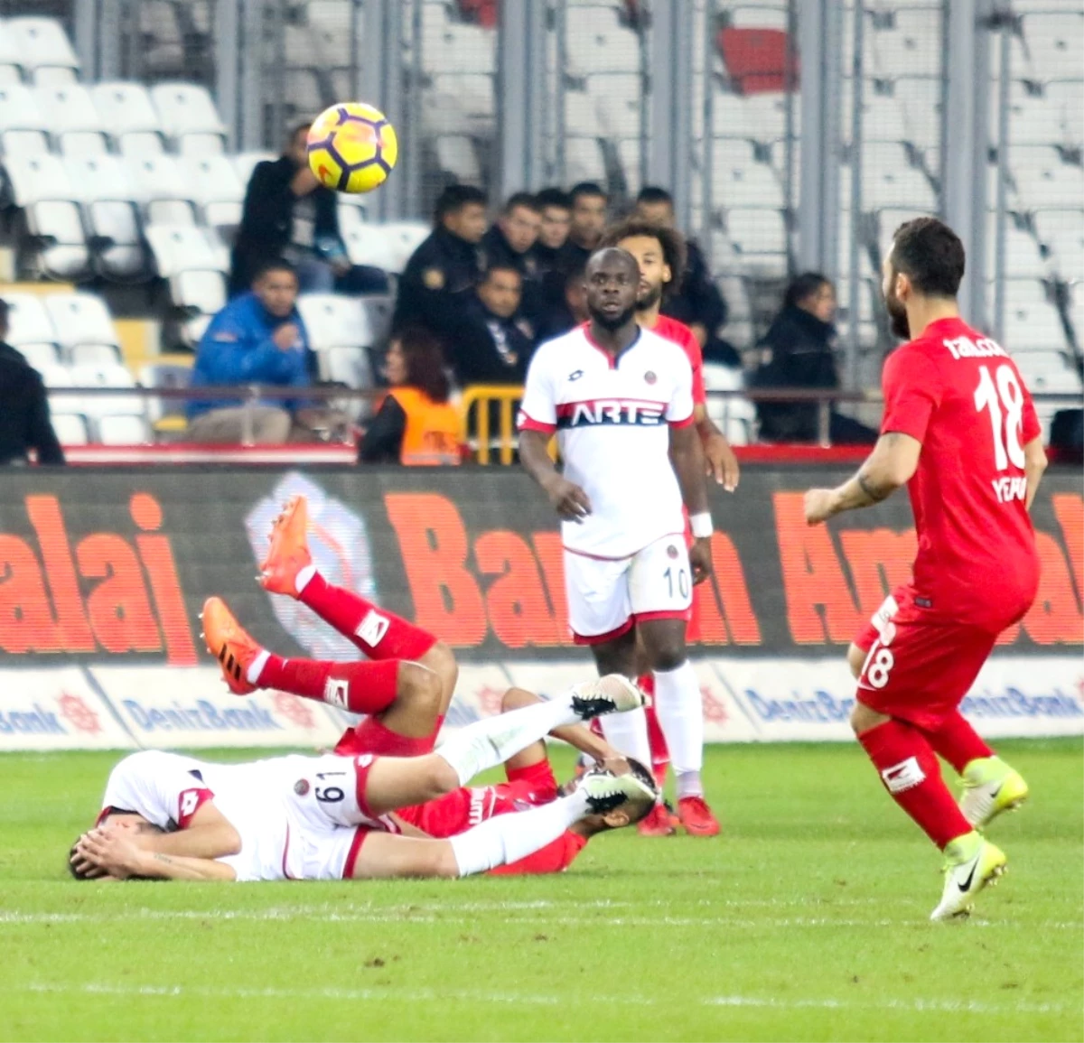 Süper Lig: Antalyaspor: 1 - Gençlerbirliği: 1 (Maç Sonucu)