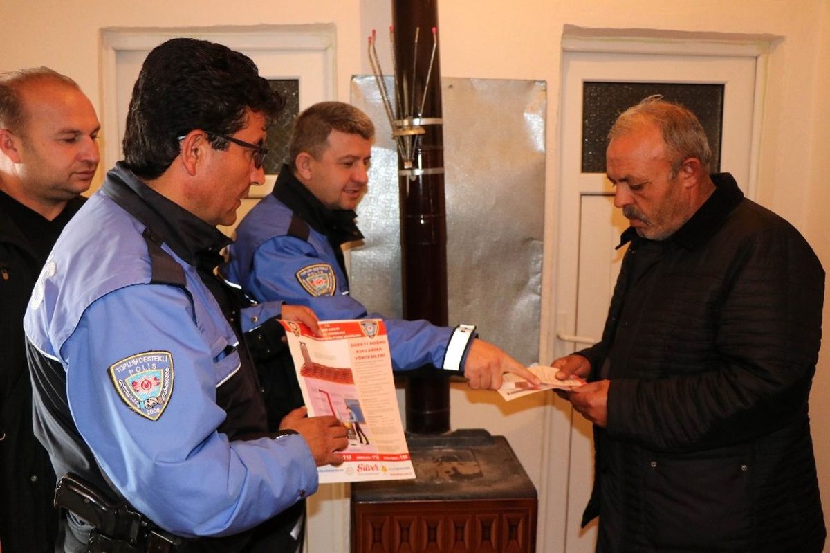 Suriyelilere \'Arapça\' Broşürlü Önlem