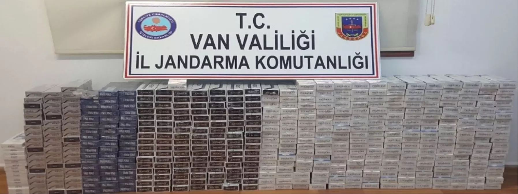 Van\'da 6 Bin Paket Kaçak Sigara Ele Geçirildi