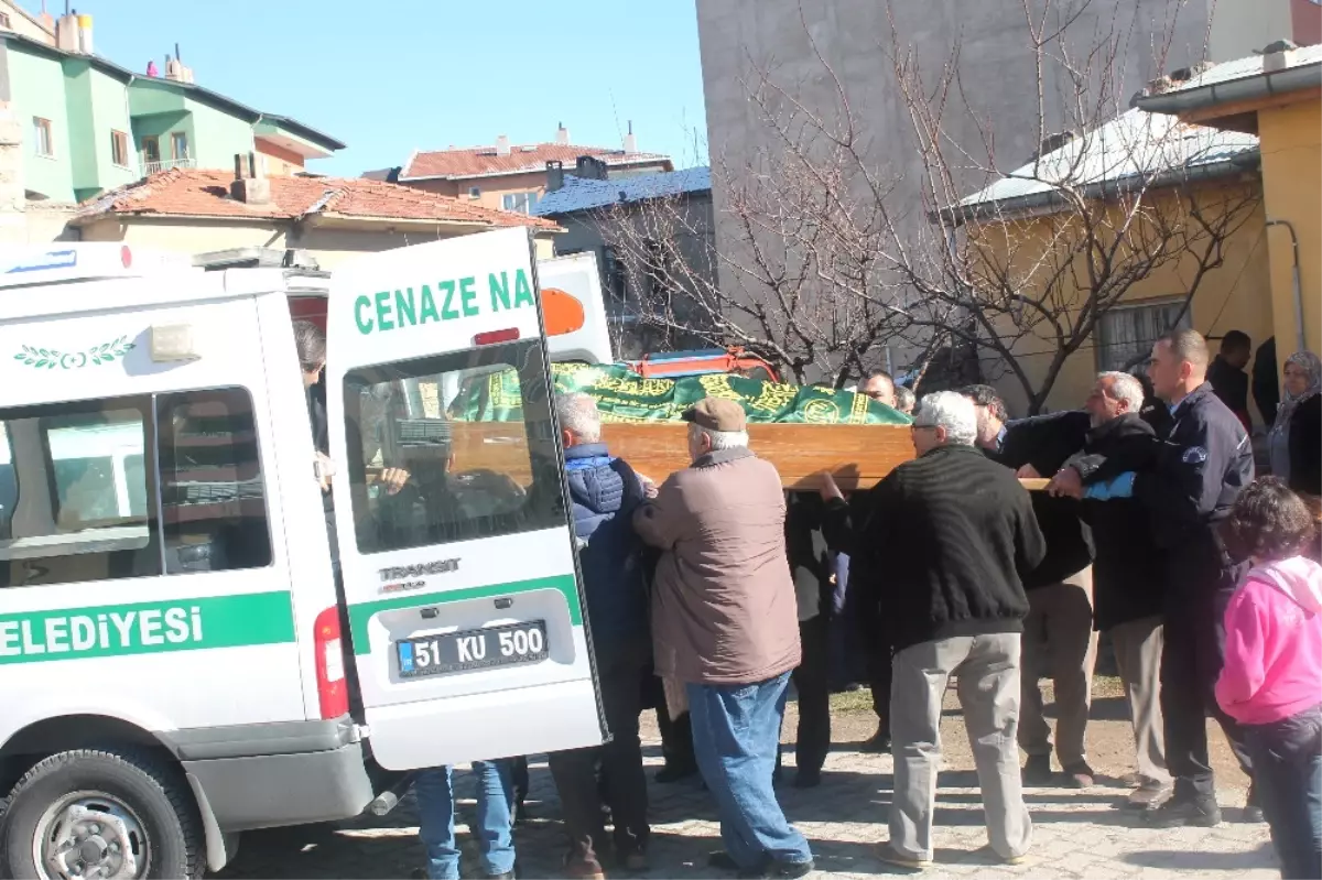 Yaşlı Adam ve Engelli Kızı Soba Kurbanı