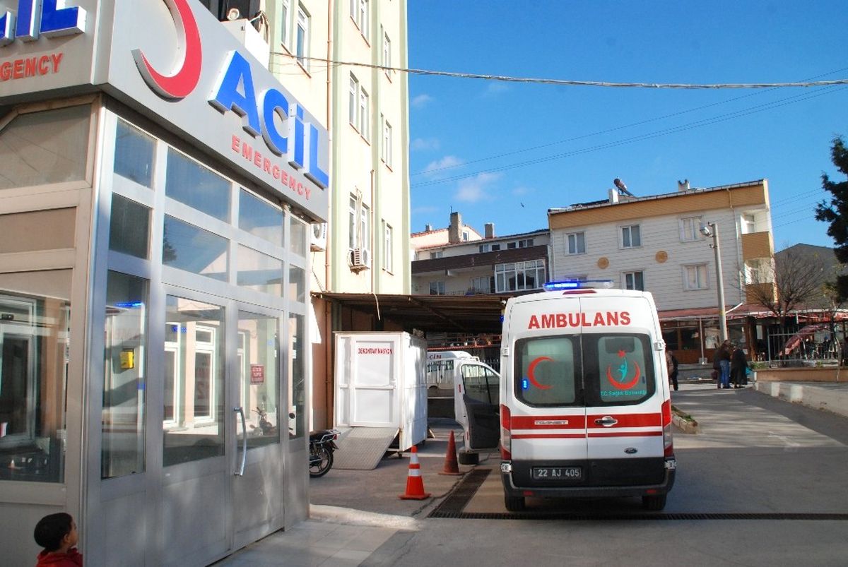 Yüksekten Düşen İnşaat İşçisi Yaralandı