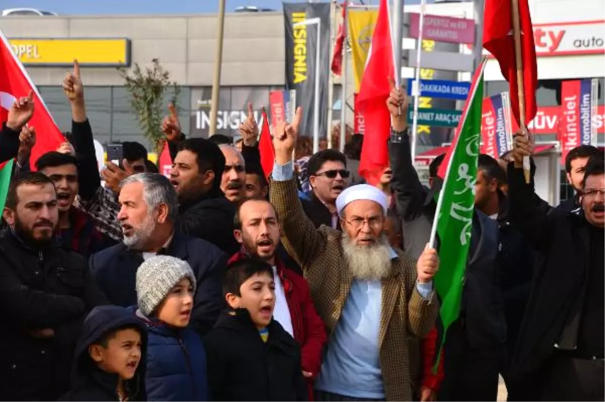 ABD Konsolosluğu Önünde Kudüs Protestosu