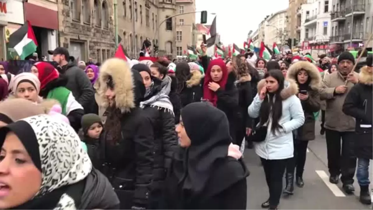 ABD\'nin Kudüs\'ü İsrail\'in Başkenti Olarak Tanımasına Tepkiler - Berlin