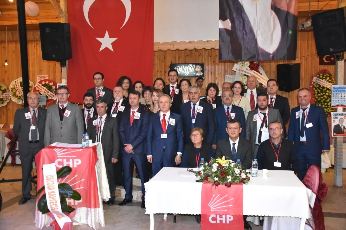 Akhisar CHP\'de Yeni Başkan İsmail Fikirli