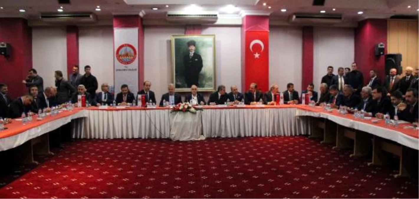 Bakan Arslan: Gaziantep- Şanlıurfa Hızlı Tren Projesi Ocak\'ta İmzalanacak